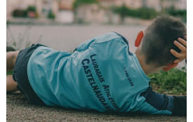 Tout aux couleurs du LAC : maillot, short, manchette, casquette...